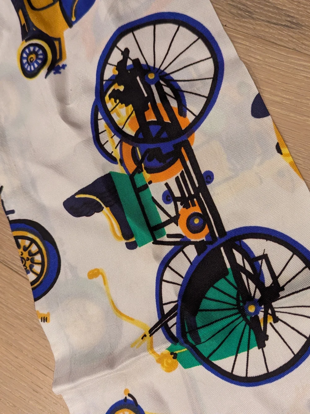 Silk-Feel Printed Car Motif Scarf - Navy, White, Gold